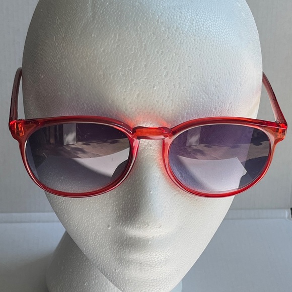 Vintage 80’s Round Oversized Red Sunglasses 55-18-145 - Picture 3 of 6